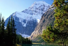 AC米兰豪胜勒切，保持不败纪录